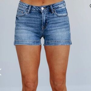 Risen- Emma Low Rise Denim Women's Jean Shorts size Small, rise 8”, 3.5” inseam
